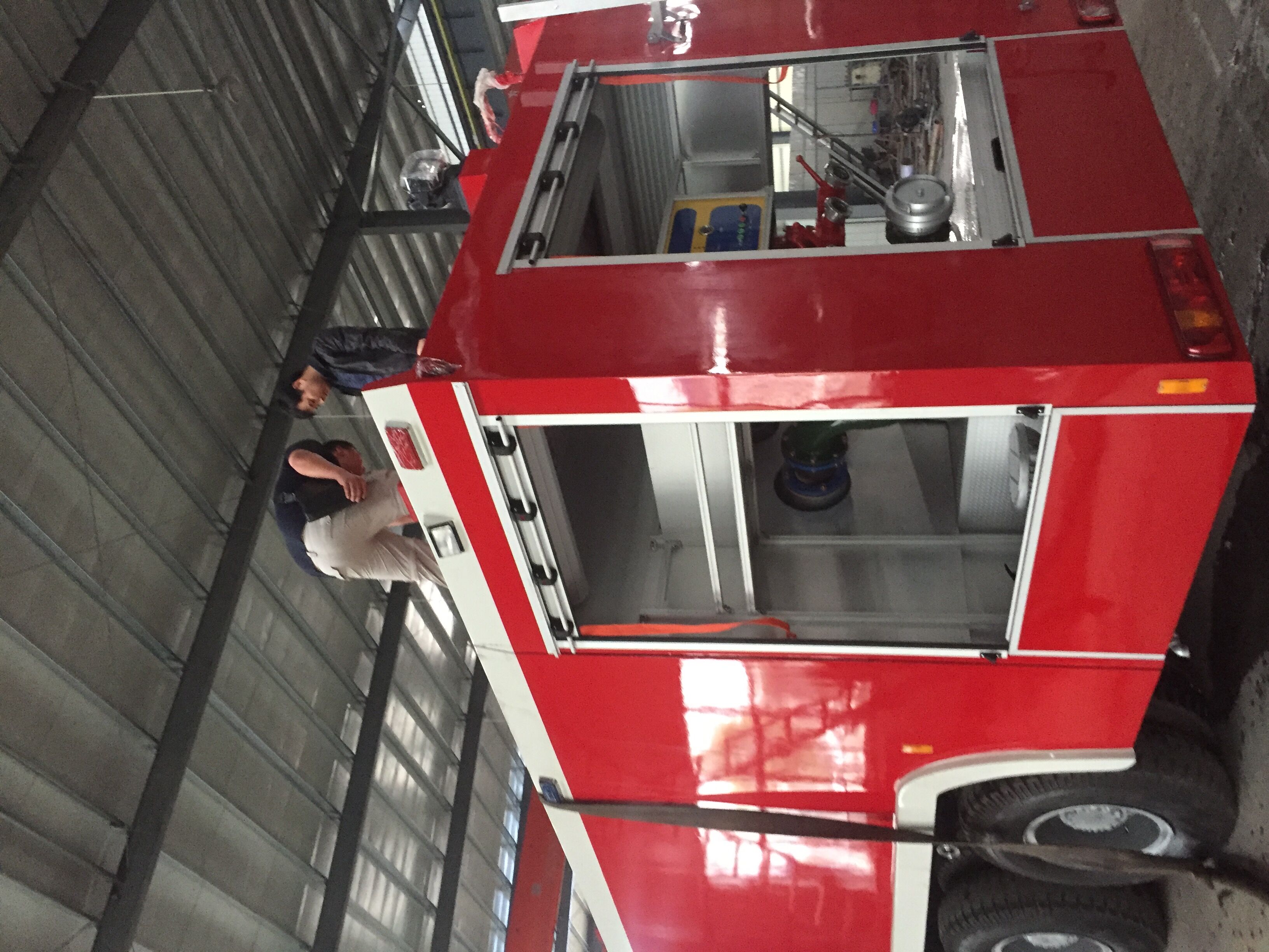 Dong Feng 6x4 10cbm 10 000 liters 10 m3 10 Ton Dry Powder Fire Fighting Truck 