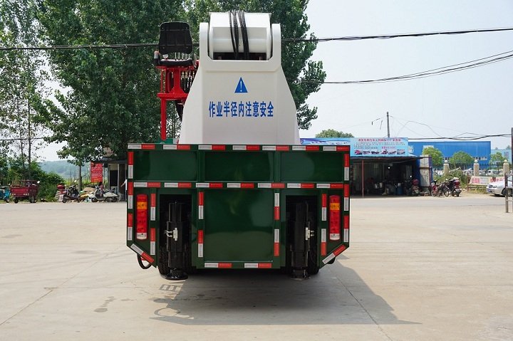 New Condition High Quality 160 Ton Machinery Heavy Duty Crane Truck with arms