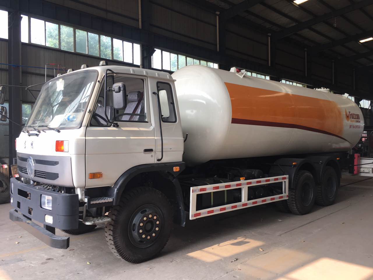 China Factory 30000 Liters Fully Pressurized LPG Propane Delivery Road Truck