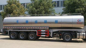 CLW 3 axles Stainless Steel Liquid Food Transport Semi Trailer 30,000 liters Milk Tank Trailer For Sale