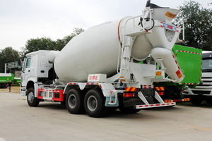 8-10 cbm Sinotruk Howo 6X4 336 HP concrete mixer cement mix truck