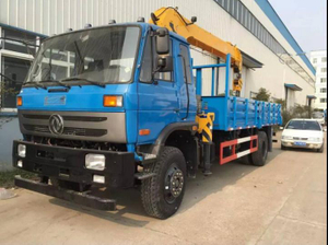 Dongfeng 4X2 190HP 5tons Cargo Truck Mounted Crane